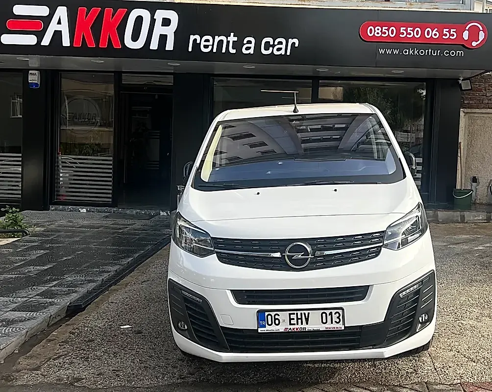 OPEL ZAFİRA 8+1 DİZEL OTOMATIK KİRALAMA